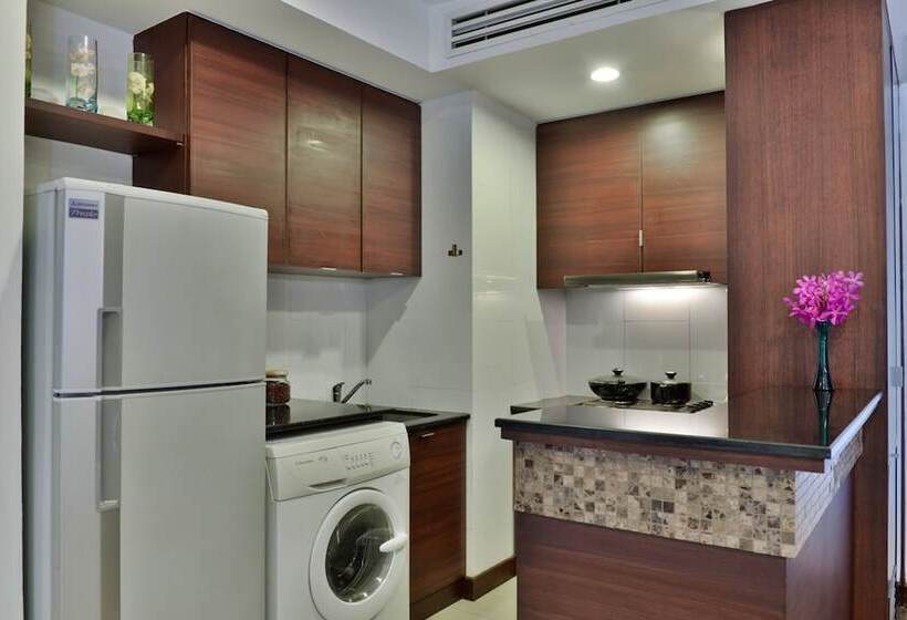 سوئیت پرزیدنت, Centre Point Plus Hotel Pratunam