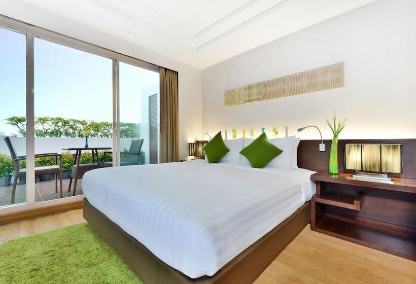 سوییت لوکس, Centre Point Plus Hotel Pratunam