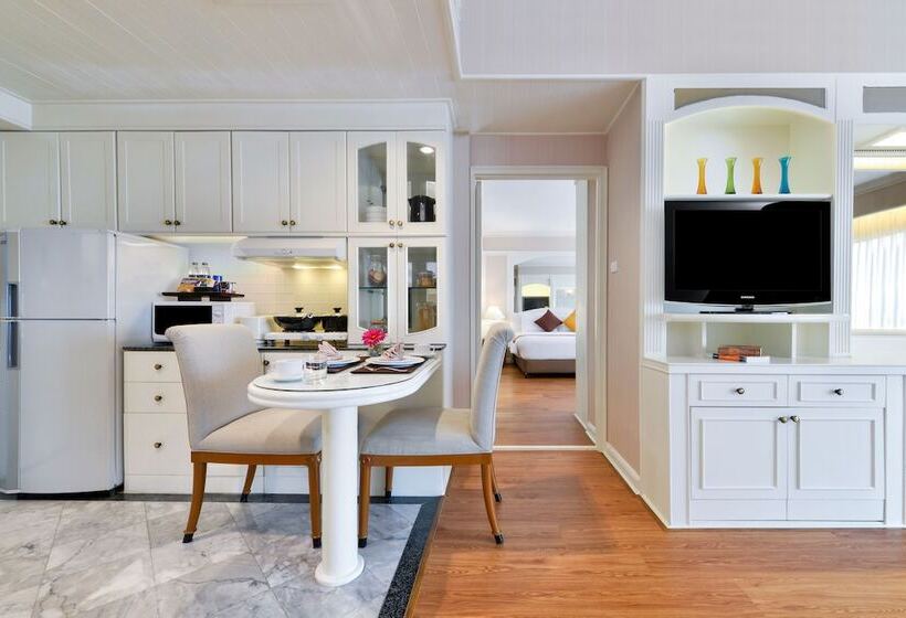 اتاق خانوادگی تودرتو, Centre Point Plus Hotel Pratunam