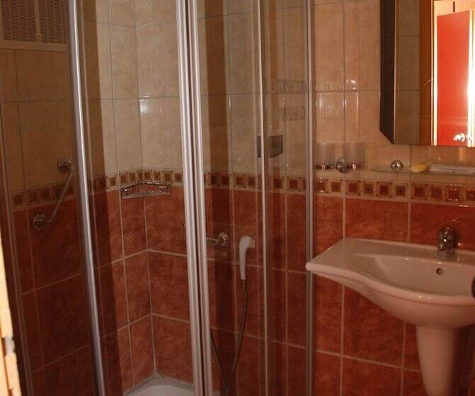 标准间, Lonicera World