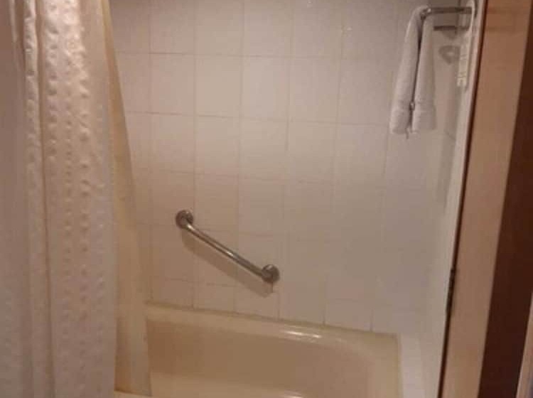 Четырехместный Номер Стандарт, Miramar