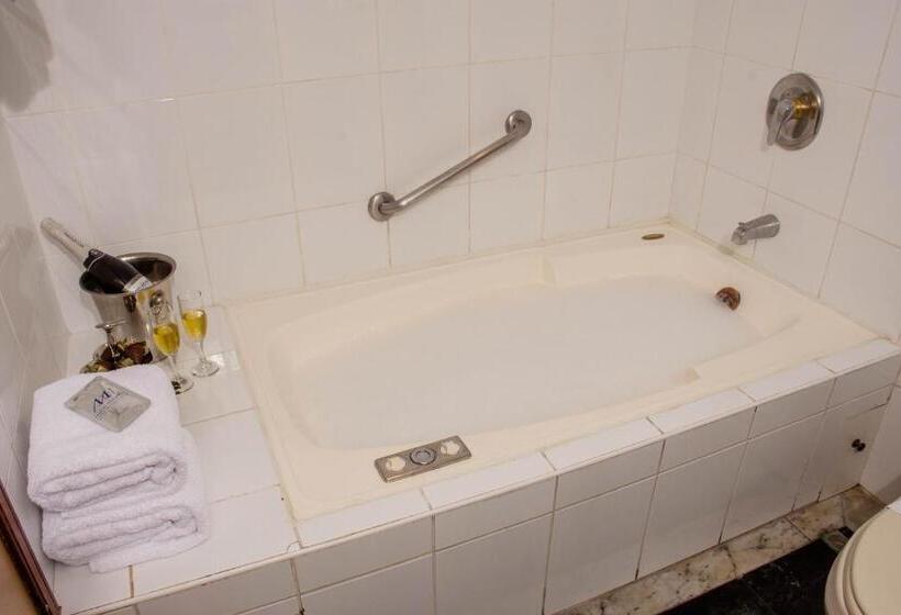 Люкс 2 Спальни, Miramar