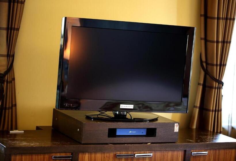 Студия Стандарт, Monterey La Soeur Osaka