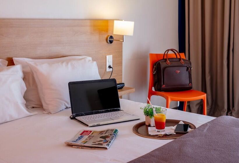 スーペリアールーム, Noemys Toulon La Valette   Hotel Restaurant Avec Piscine