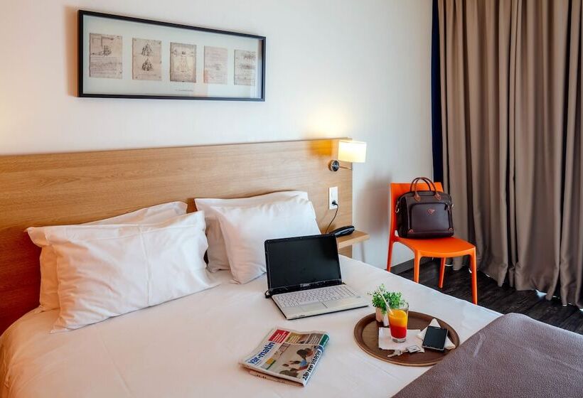 スーペリアールーム, Noemys Toulon La Valette   Hotel Restaurant Avec Piscine