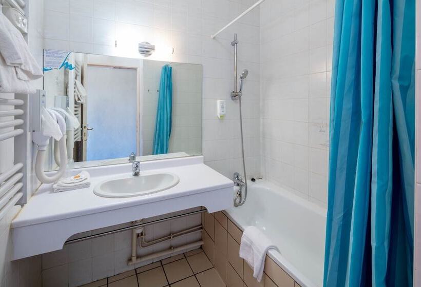 ファミリールーム, Noemys Toulon La Valette   Hotel Restaurant Avec Piscine