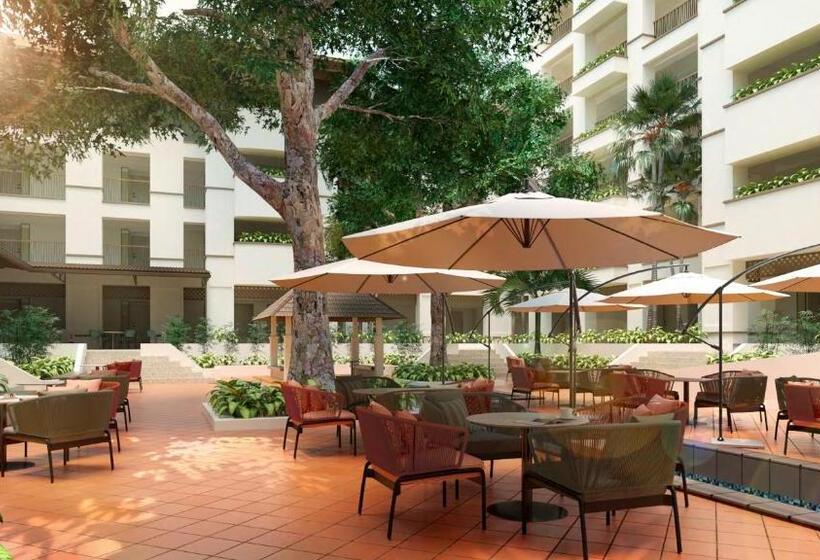 キングサイズベッドのスタンダードルーム, Palm Garden Hotel, Putrajaya, A Tribute Portfolio