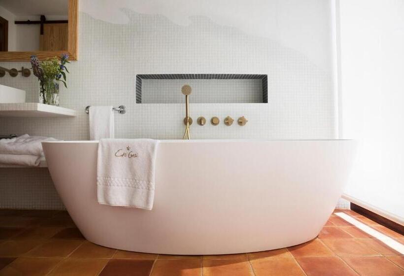 سوییت لوکس, Cas Gasi Boutique