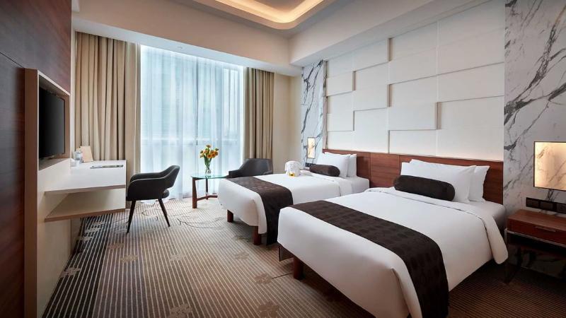 اتاق پرمیوم, St Giles Boulevard