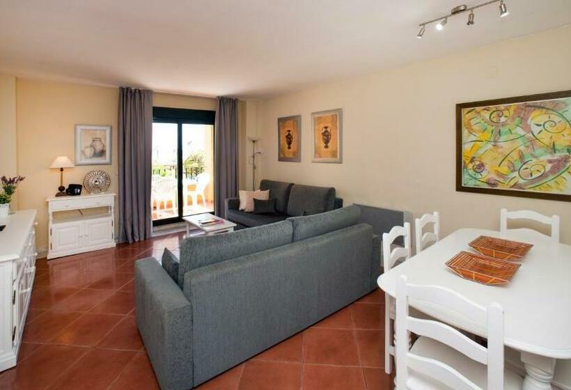 带3个卧室的公寓, Leo Rentals