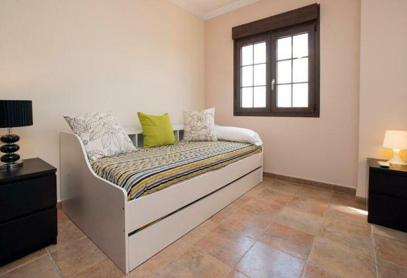 带2个卧室的公寓, Leo Rentals