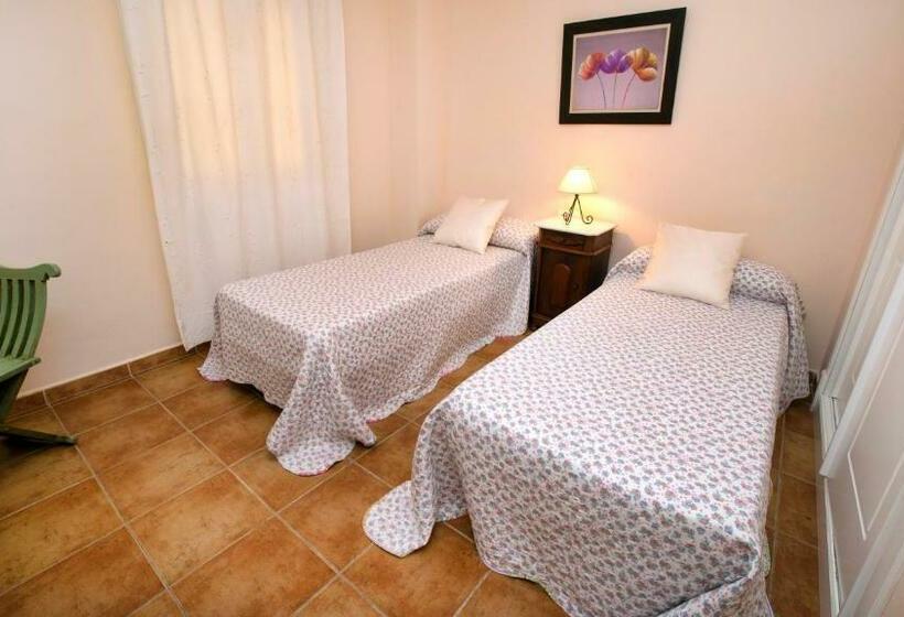 带2个卧室的公寓, Leo Rentals