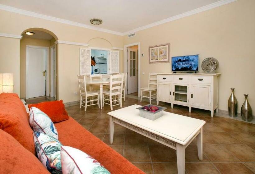 带2个卧室的公寓, Leo Rentals