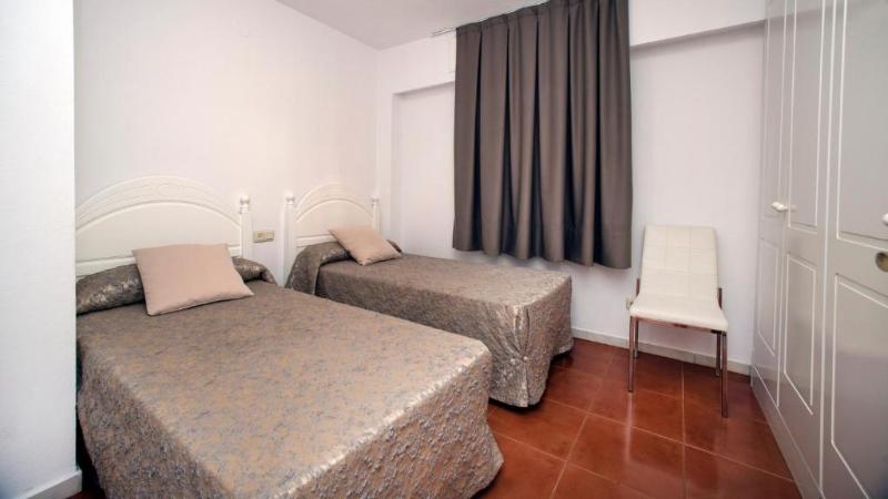 带2个卧室的公寓, Leo Rentals