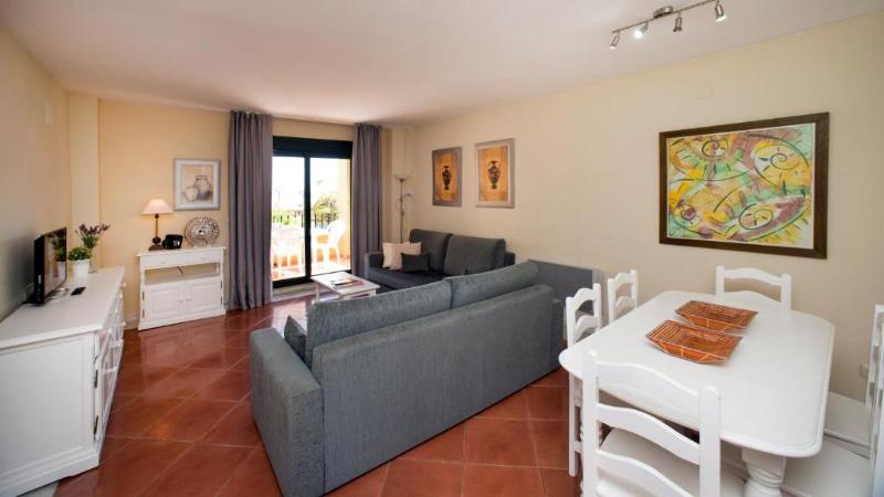 带3个卧室的公寓, Leo Rentals