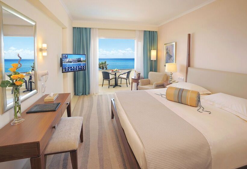 غرفة ديلوكس مطلّة علي البحر, Alexander The Great Beach