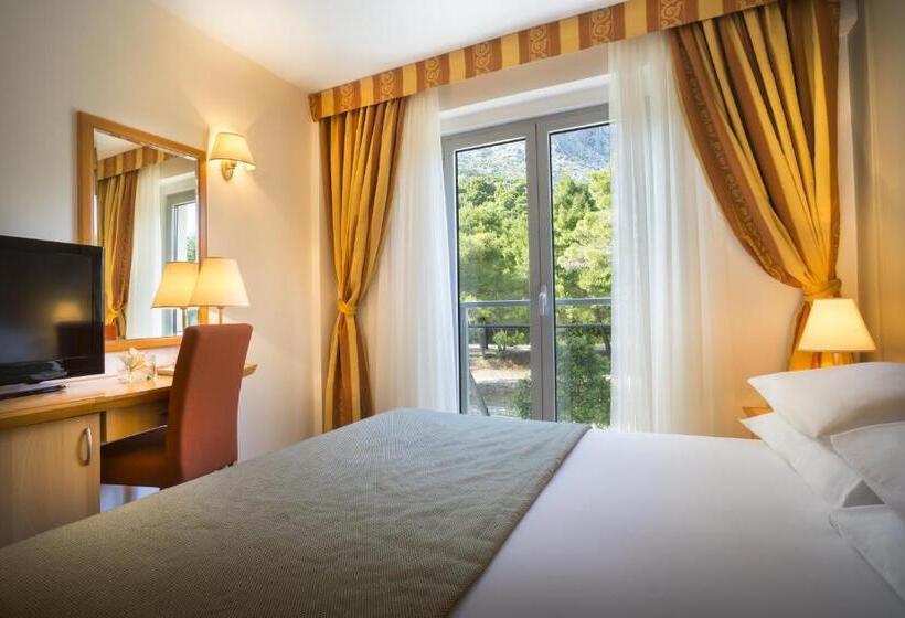 スタンダードルーム, Aminess Grand Azur