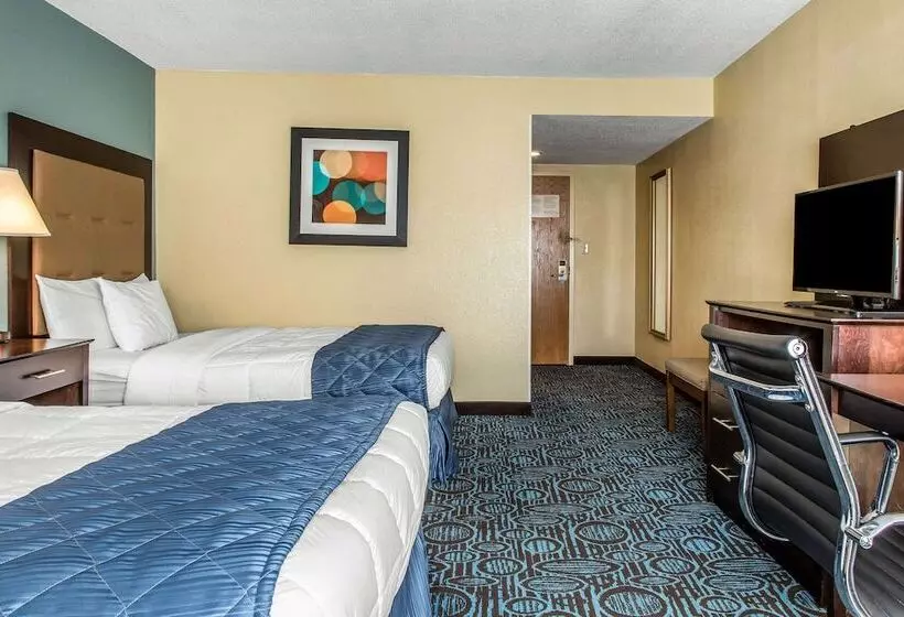 ２ダブルベッドのスタンダードルーム, Clarion Inn New London  Mystic