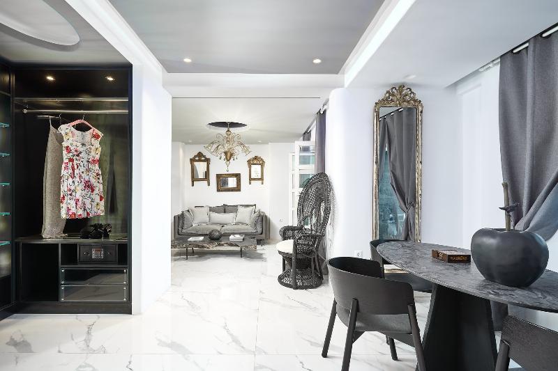 身障者適用キングサイズベッドルーム, Clarion Inn New London  Mystic