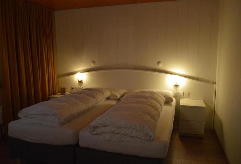 חדר סטנדרט, Garni Rösslipost