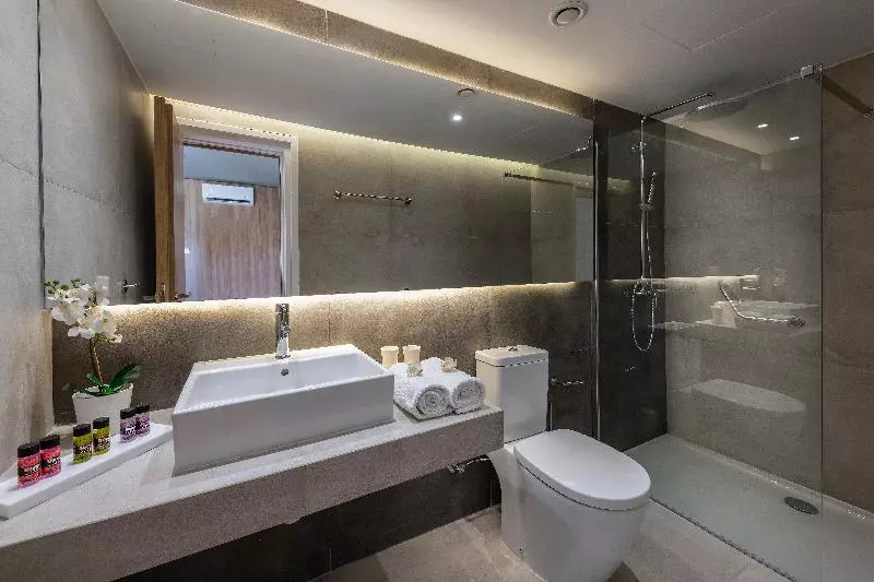 اتاق اساندارد با چشم‌انداز جانبی به دریا, Malama Beach Holiday Village