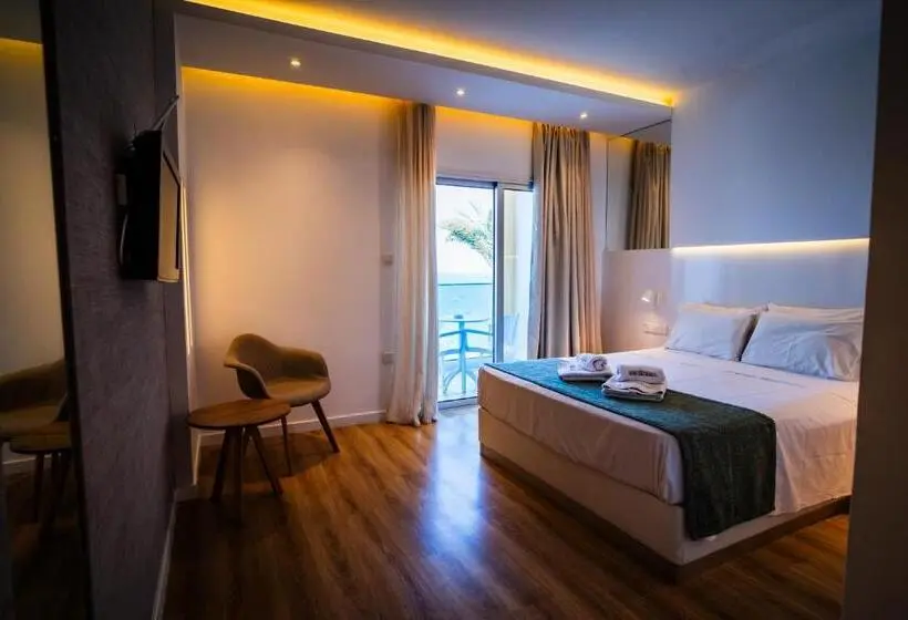 バルコニー付きスタンダードルーム, Malama Beach Holiday Village