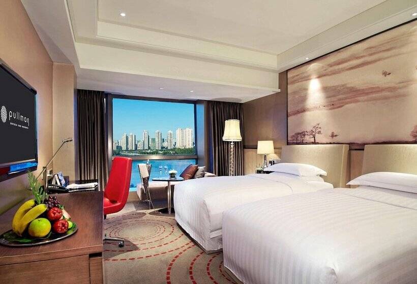 اتاق لوکس با چشمانداز دریاچه, Pullman Xiamen Powerlong