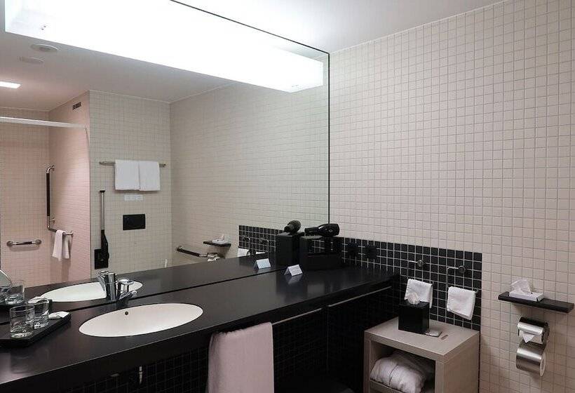 סוויטת ג'וניור, Sempachersee