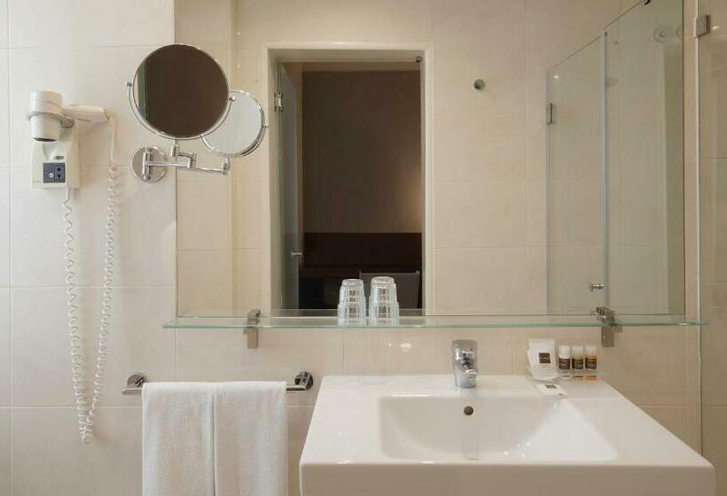 スーペリアトリプルルーム, Turim Restauradores