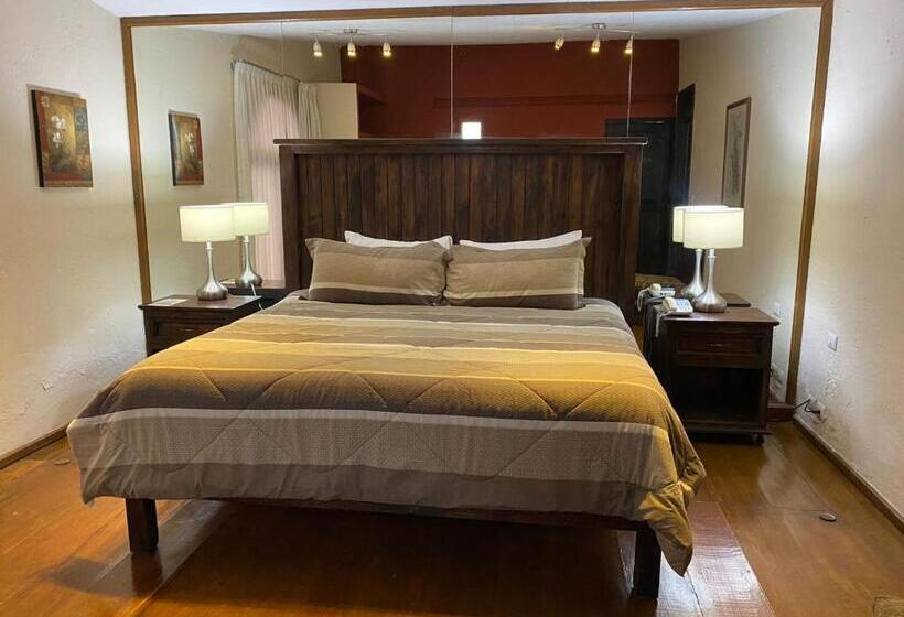 高级大房间, Capital O La Huerta Golf &