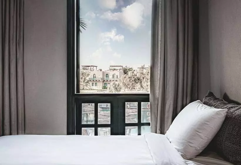 اتاق استاندارد با چشمانداز دریاچه, Cook’s Club El Gouna
