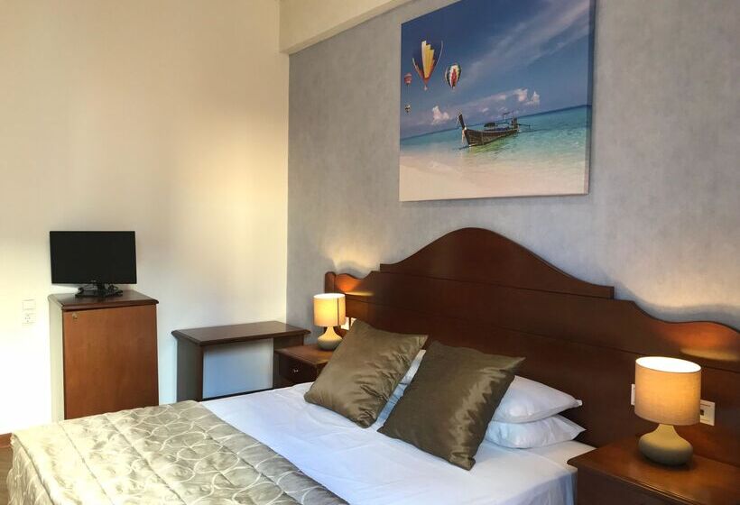 اتاق راحتی, Diana