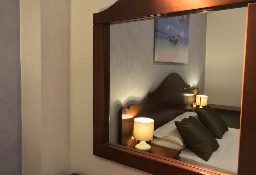 اتاق استاندارد یک نفره, Diana