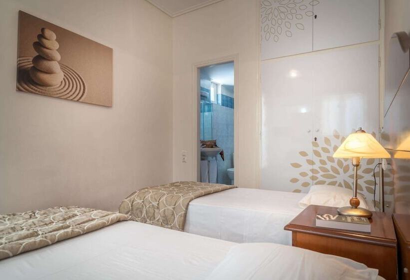 اتاق خانوادگی, Diana