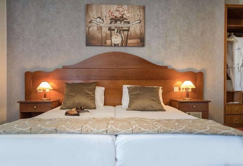 اتاق راحتی سه تخته, Diana