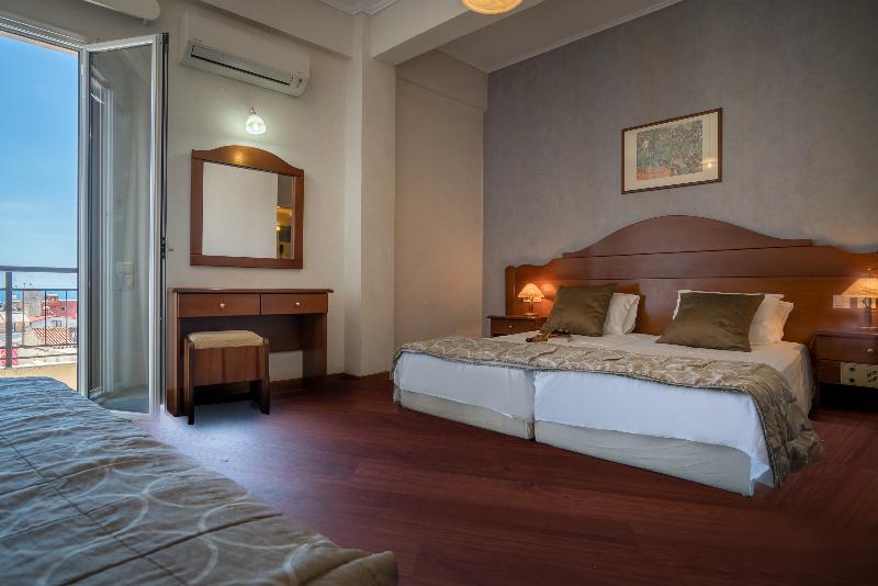 اتاق راحتی سه تخته, Diana