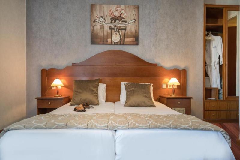 اتاق راحتی, Diana