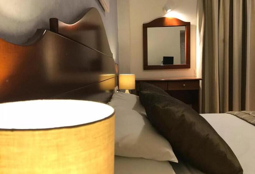 اتاق استاندارد یک نفره, Diana