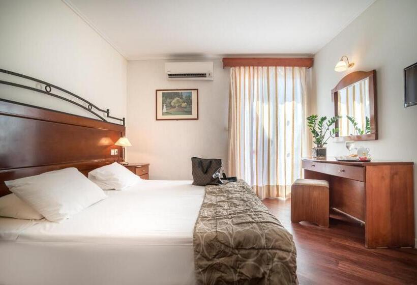 اتاق خانوادگی, Diana