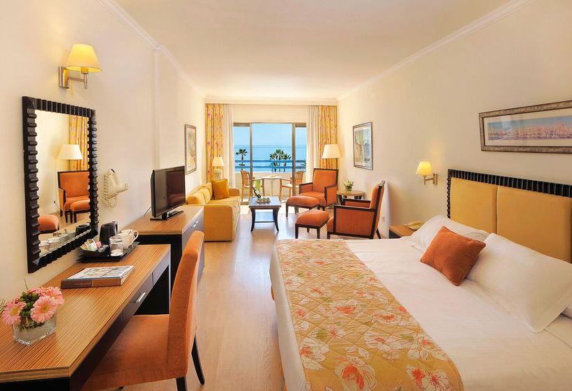 주니어 스위트 바다 전망, Elias Beach