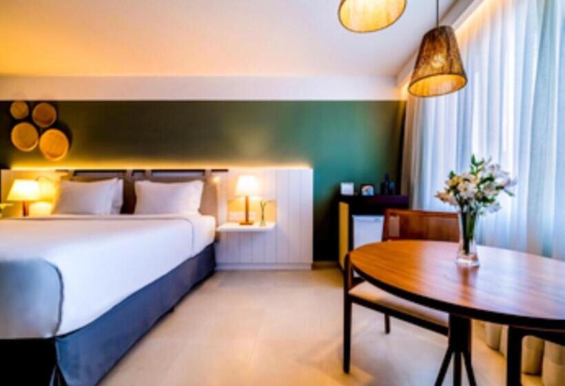 اتاق دلوکس با تخت کینگ و چشم‌انداز شهر, Grand Mercure Rio De Janeiro Copacabana