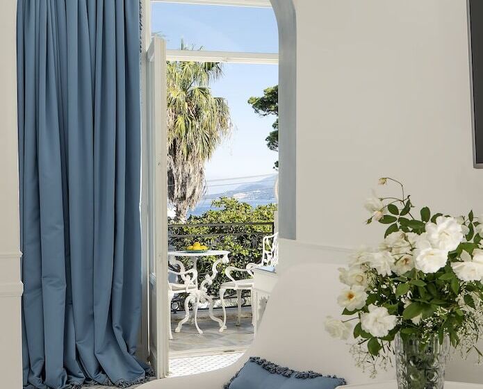 חדר דלוקס נוף לים, Luxury Villa Excelsior Parco