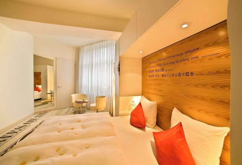 جناح جونيور, Park Plaza Wallstreet Berlin Mitte