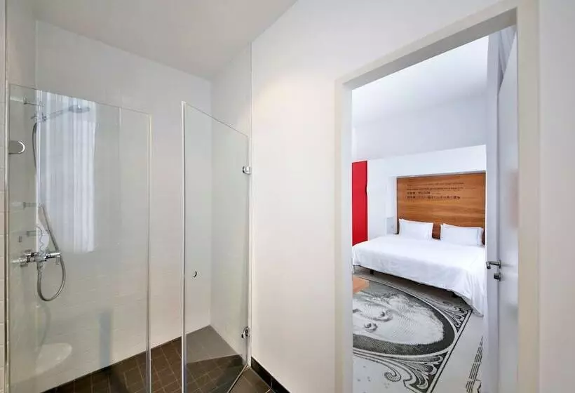 Superior Interior Room, Park Plaza Wallstreet Berlin Mitte
