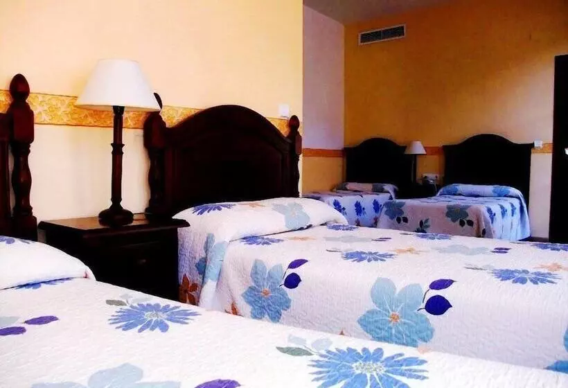 اتاق استاندارد چهار تخته, San Miguel