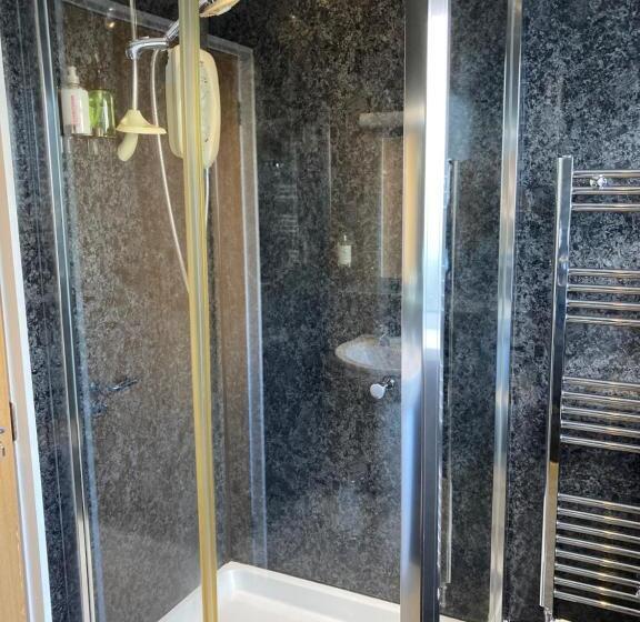 オーシャンビューデラックススイート, The Quies