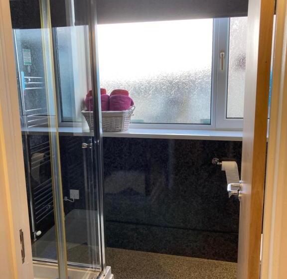 オーシャンビューデラックススイート, The Quies