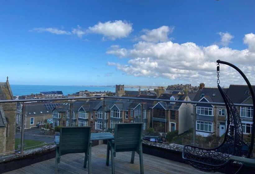 オーシャンビューデラックススイート, The Quies