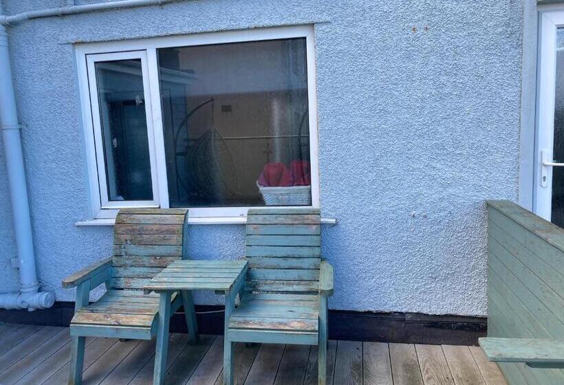 キングサイズベッドのスーペリアルーム, The Quies