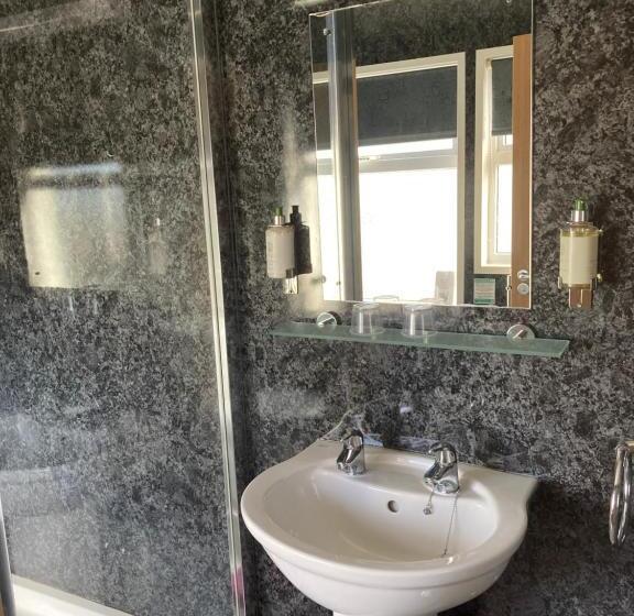 スイート(家族用), The Quies